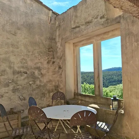 Chateau De La Roque Saint-Etienne-de-Gourgas